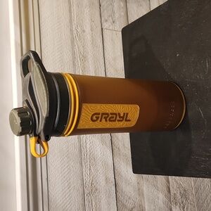 Never Used Grayl Geopress Brown and Yellow Purified Water Bottle w/cartridge